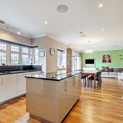 Kitchen/Breakfast Rm