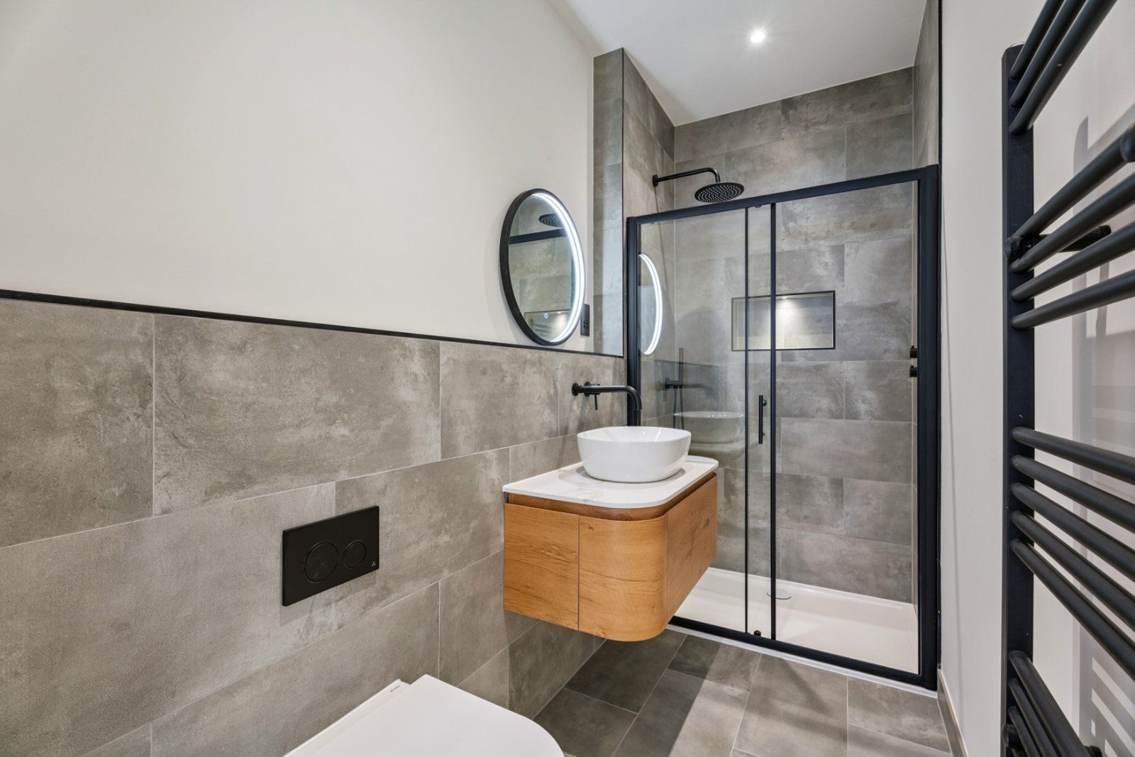 Ensuite