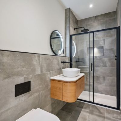 Ensuite