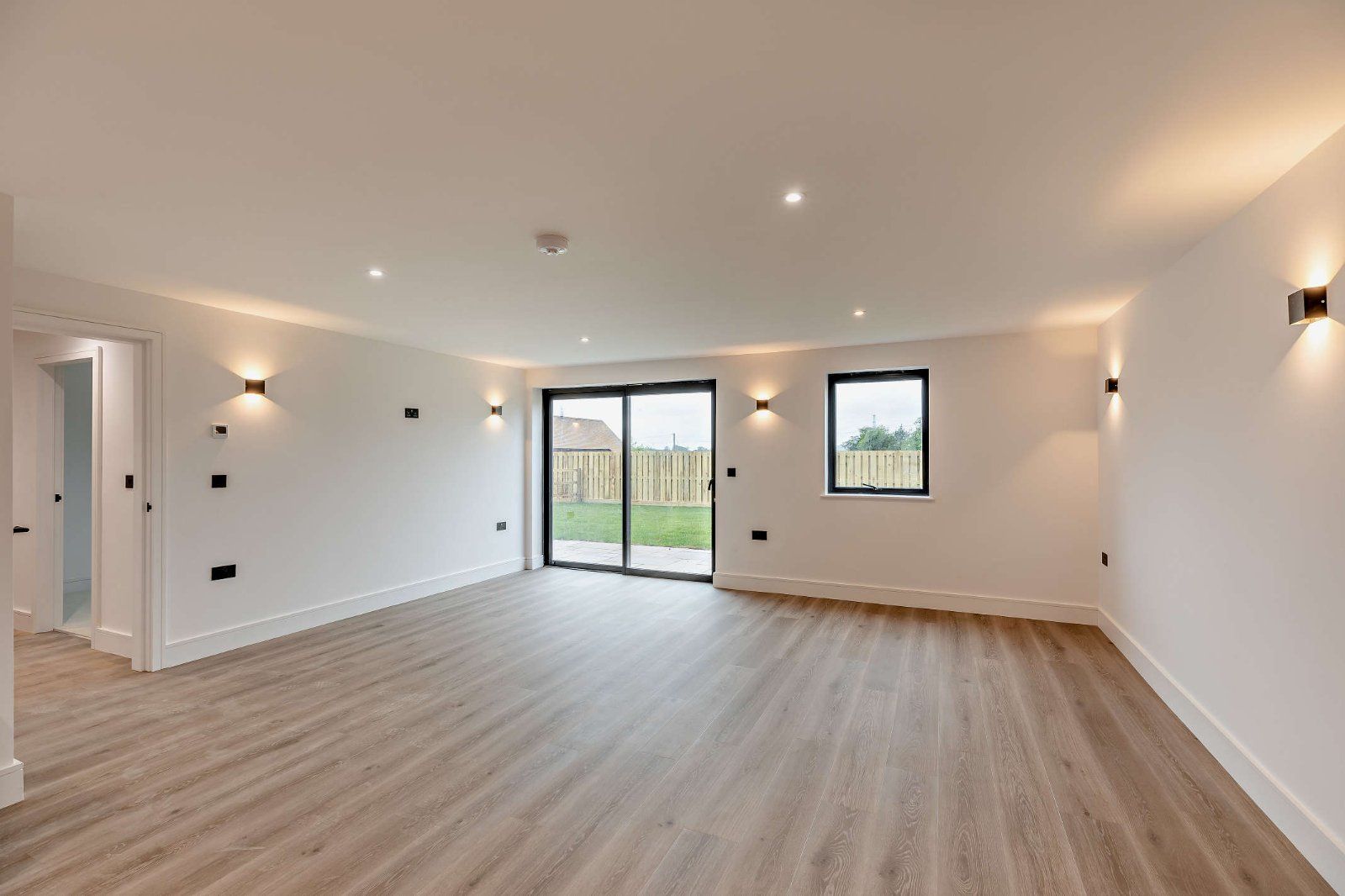 Sitting/Dining Area