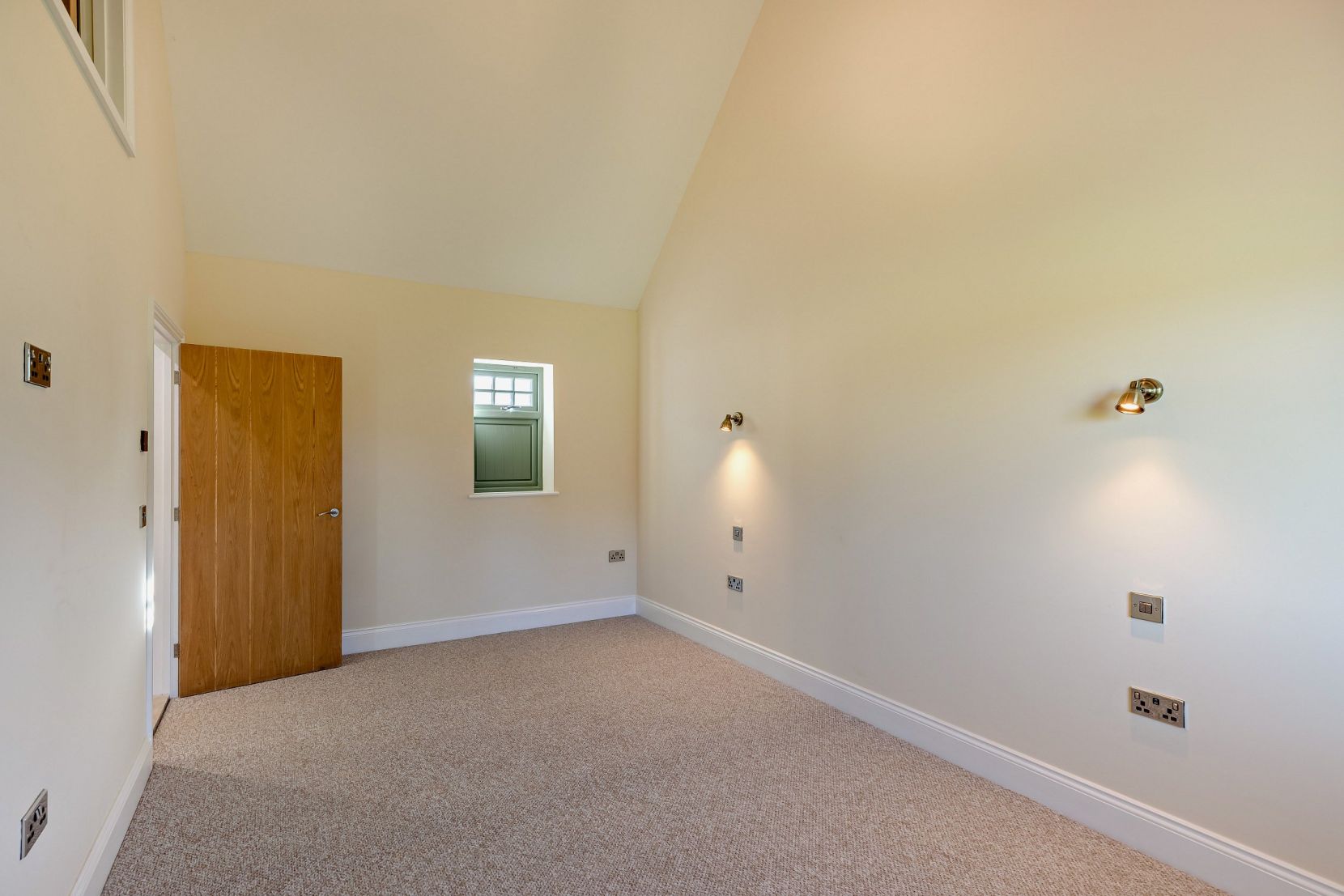 Principlal Bedroom
