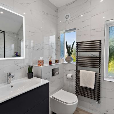 Family Shower Room