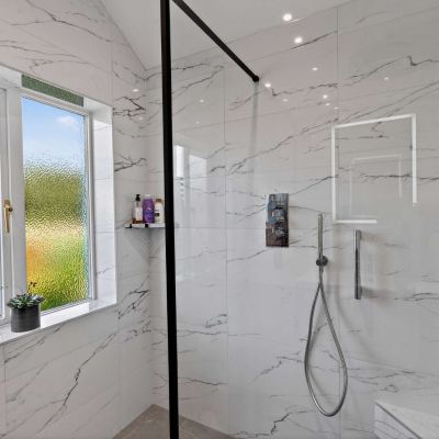 Family Shower Room