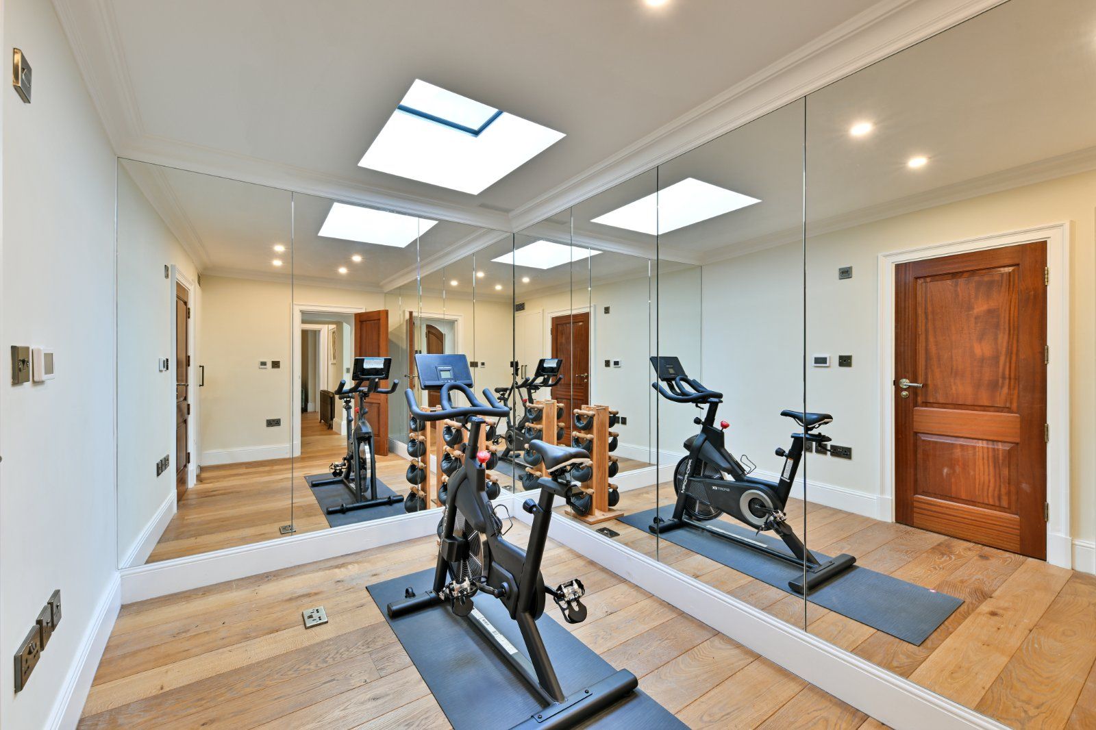 Bedroom 4 / Gym