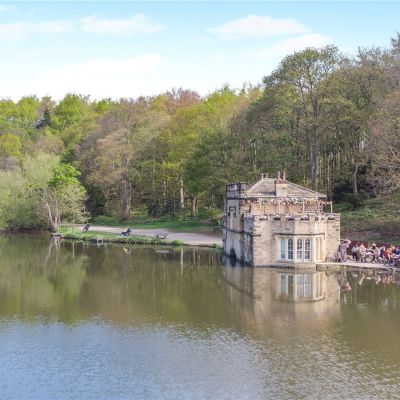 The Lake & Boathouse