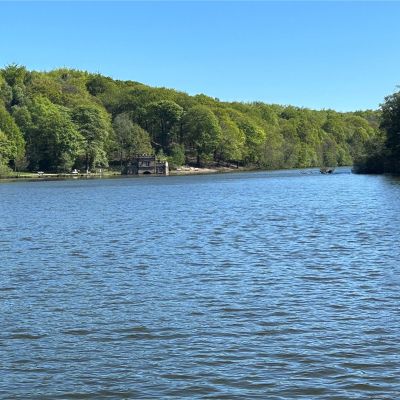 The Lake & Boathouse