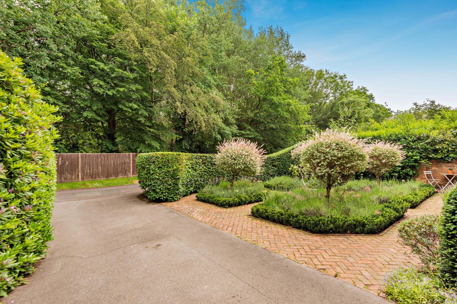 Drive/Front Garden
