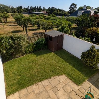 Rear Garden & View