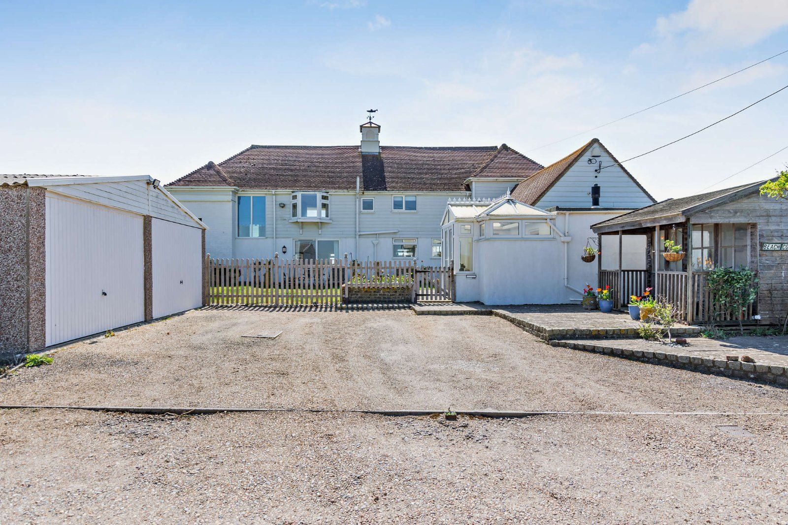 Garaging/Driveway