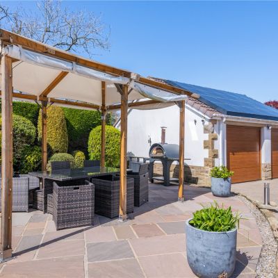 Pergola/Garaging