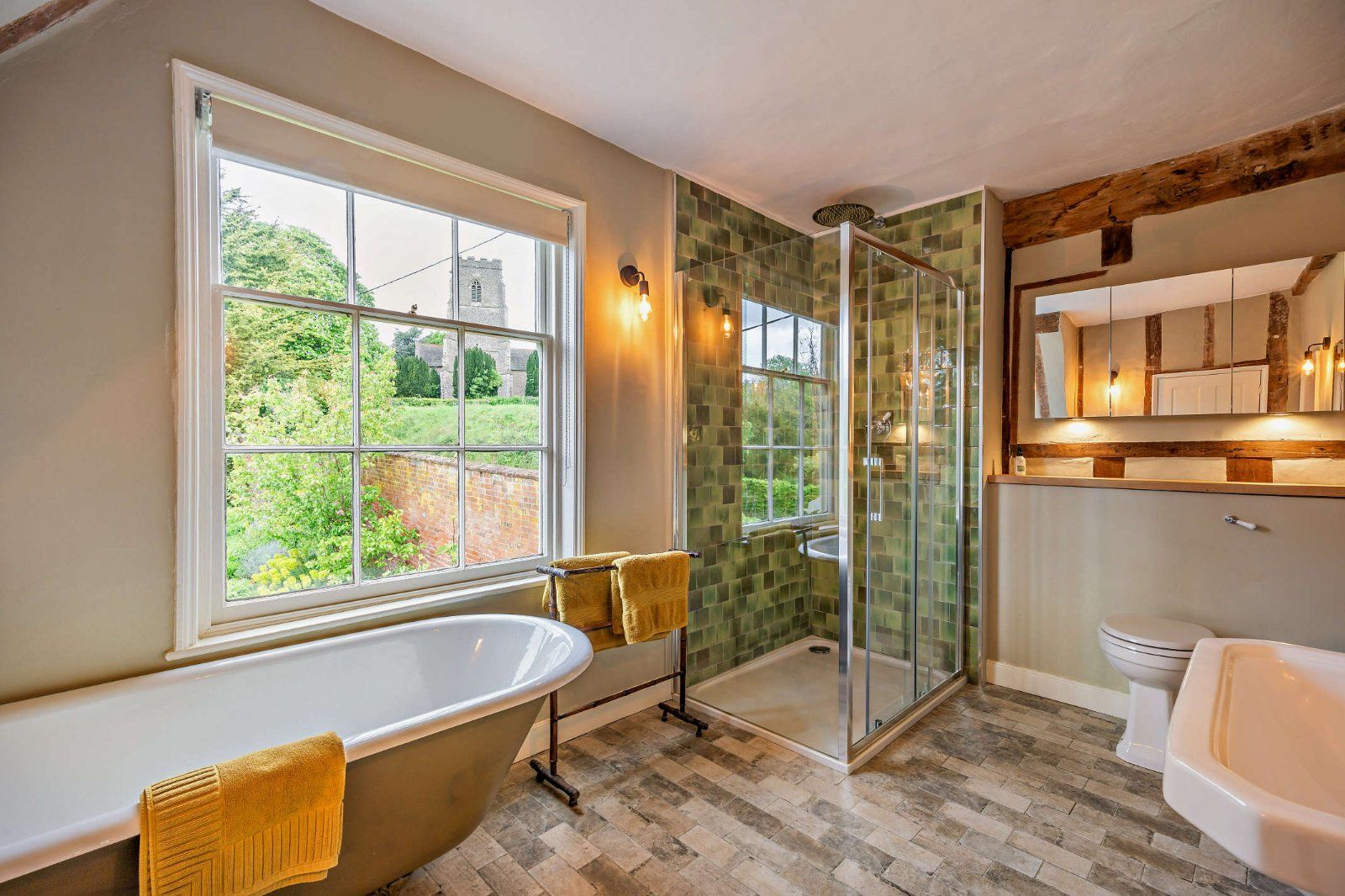 En Suite Bathroom
