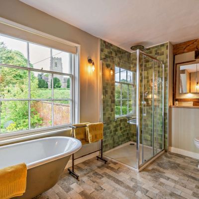 En Suite Bathroom