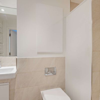 En Suite Shower Room