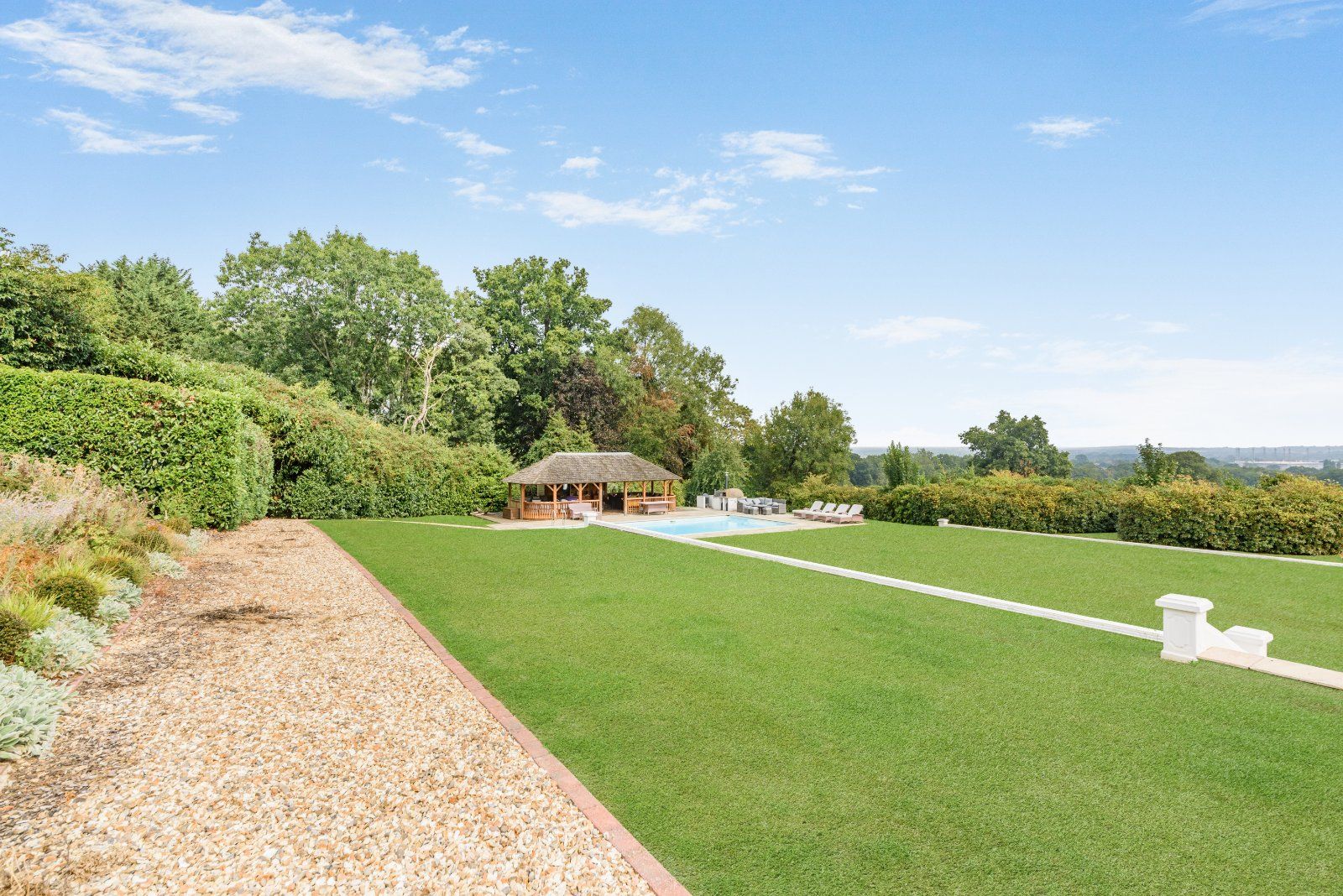 Poolhouse