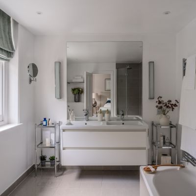 En Suite Bathroom