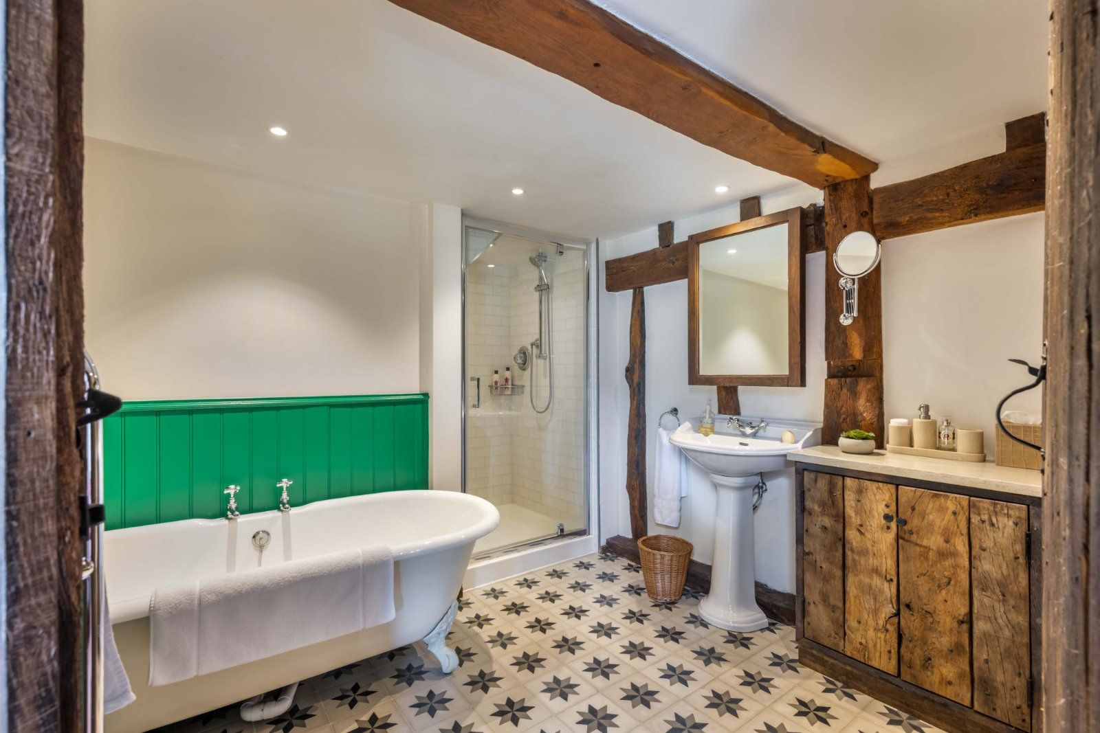Bathroom (Barn)