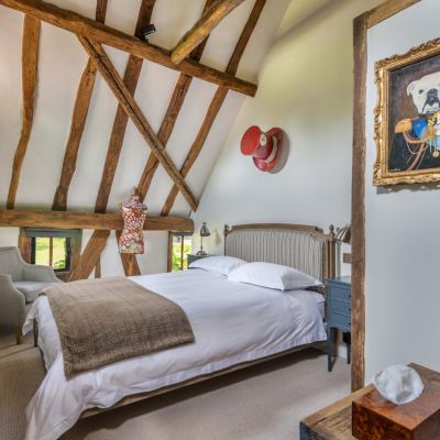 Bedroom (Barn)