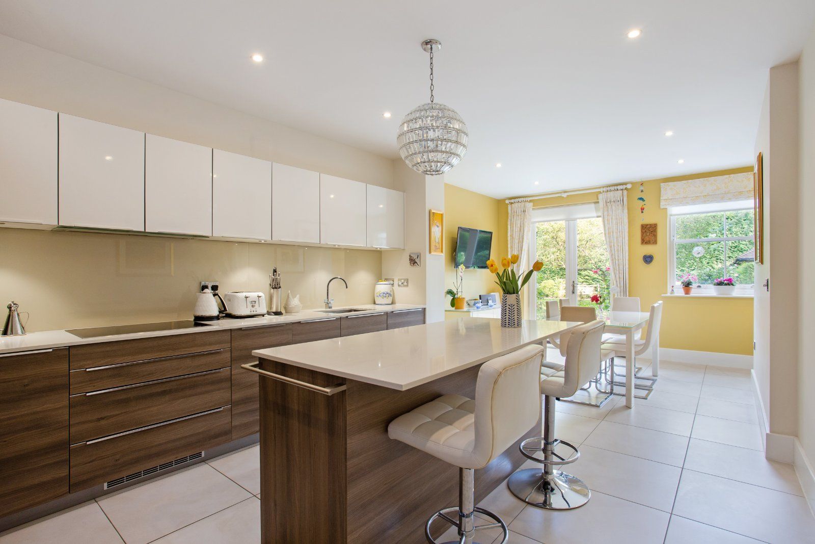 Kitchen/Breakfast