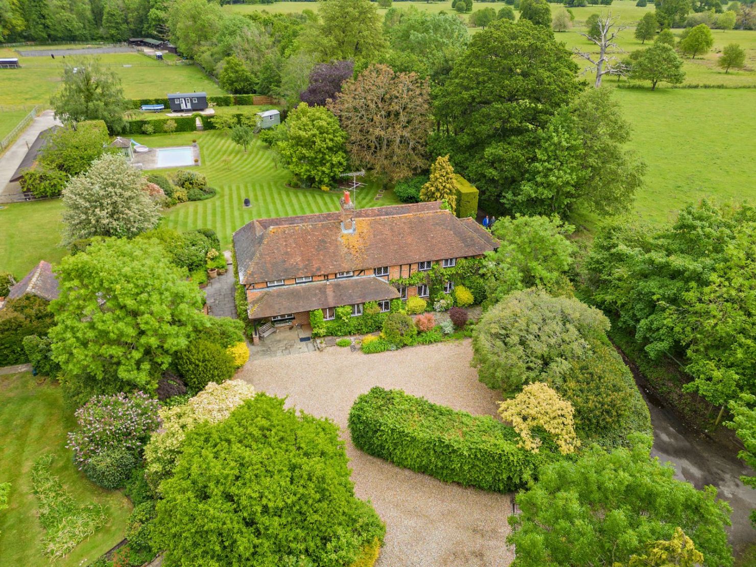Sprats Hatch Farm