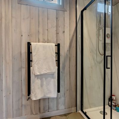 Shepherd Bathroom