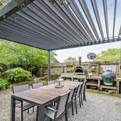 Outdoor Kitchen