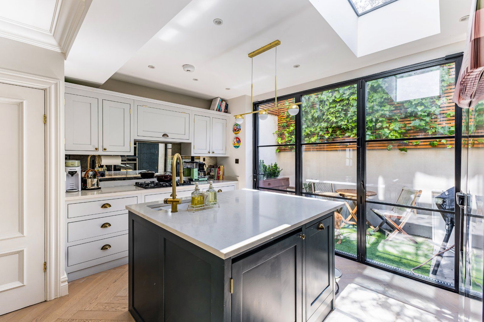 Kitchen 1