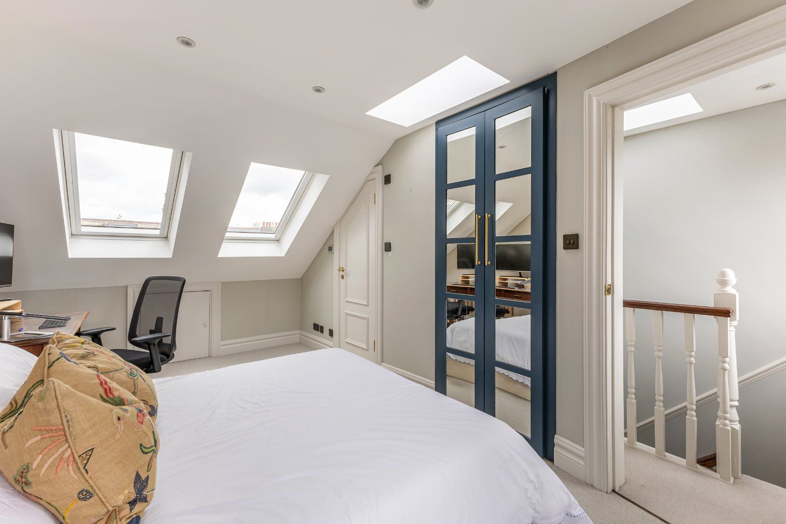 Bedroom 3 (Angle)