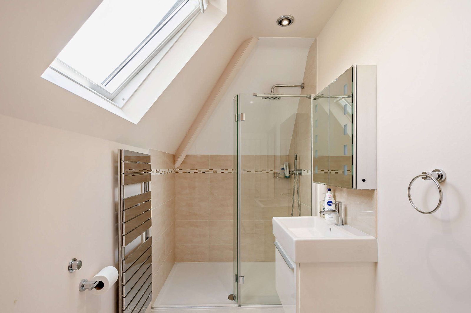 Bedroom 2 En Suite