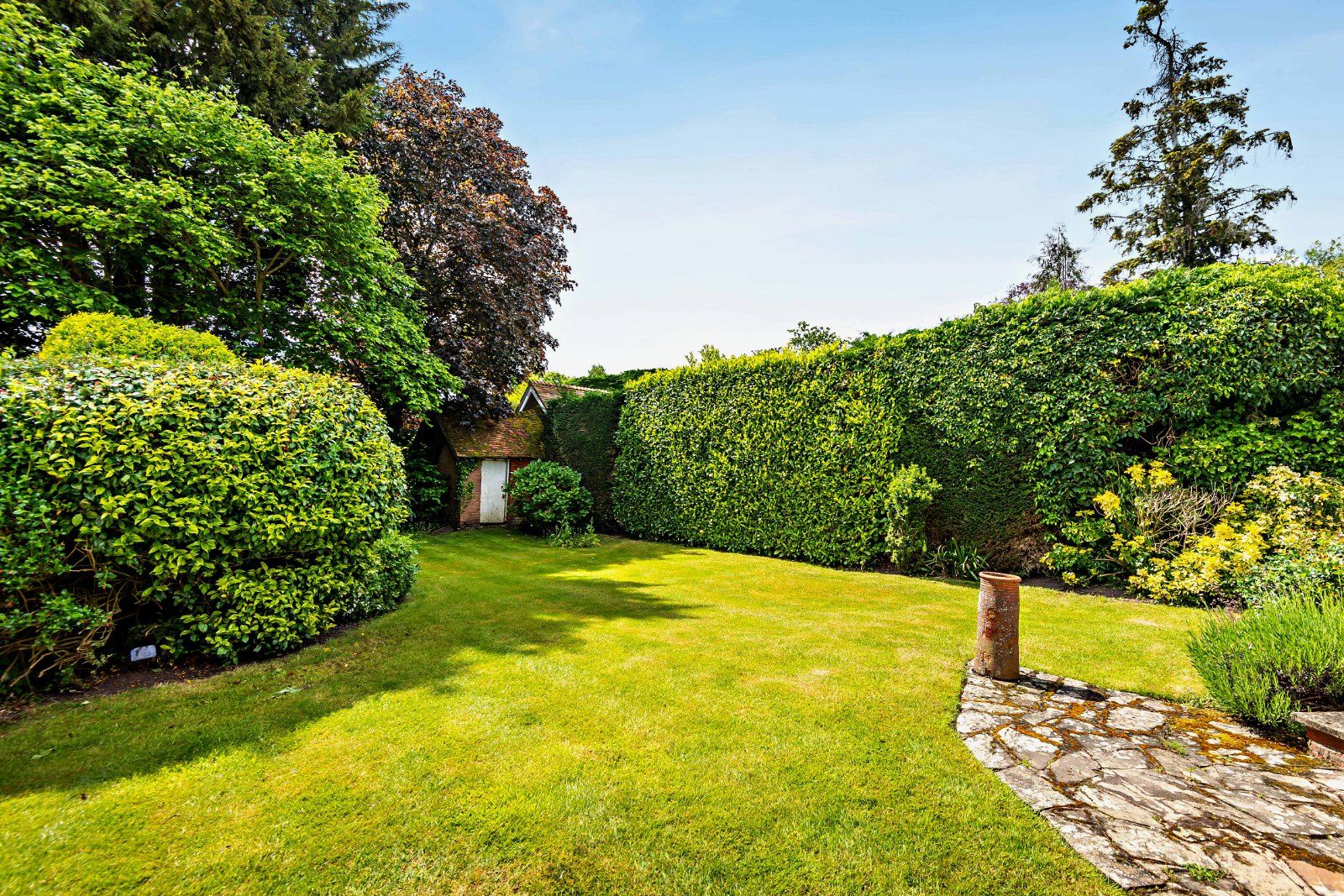 Garden & Terrace