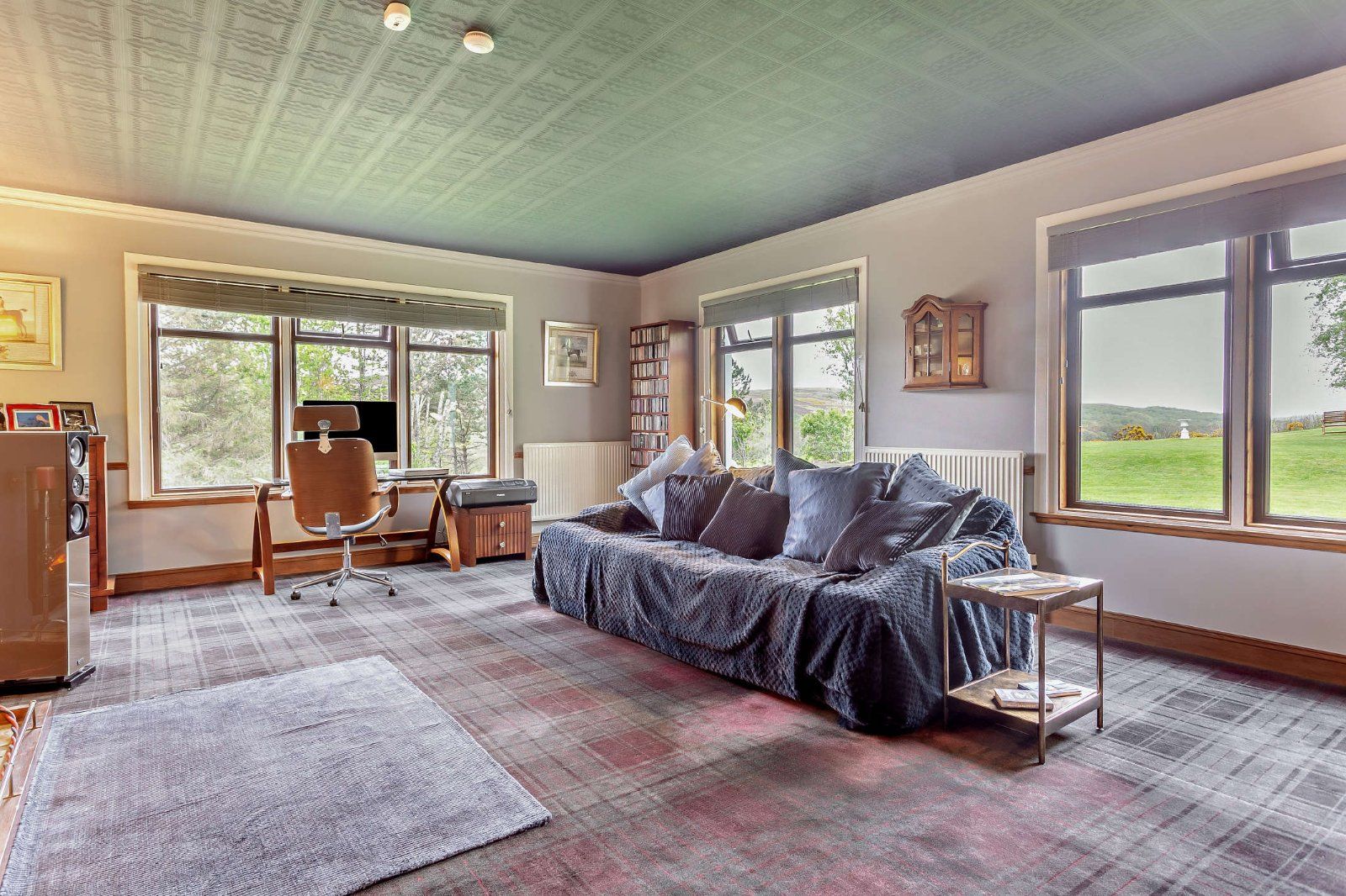 Naver Lodge