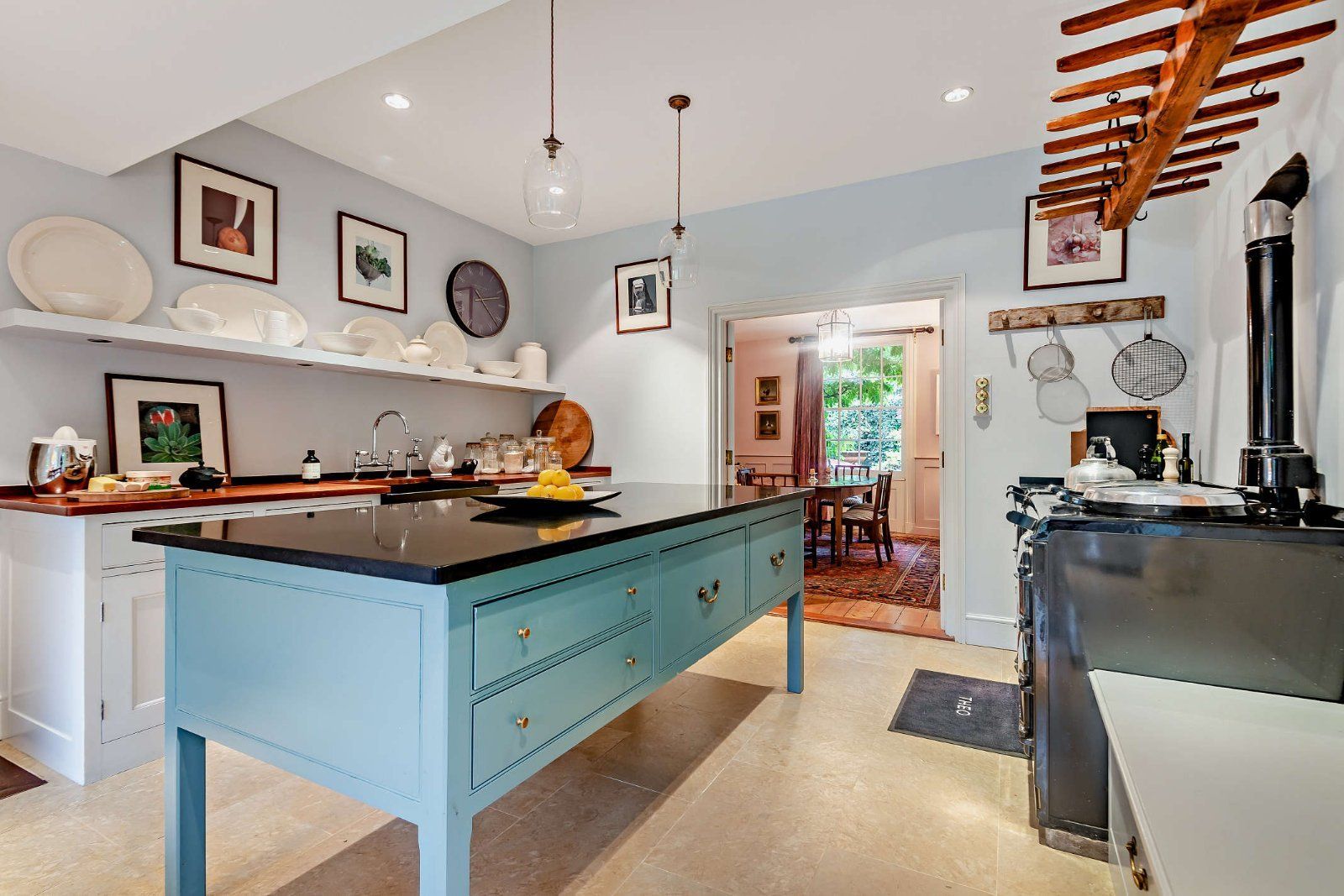 Kitchen/Breakfast