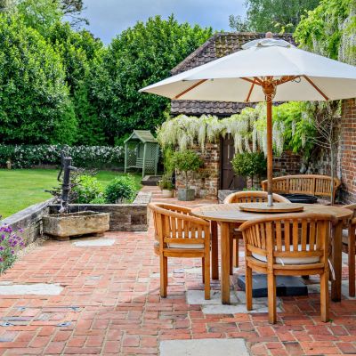 Al Fresco Dining