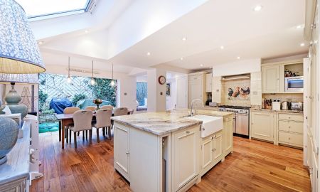 Kitchen/Dining