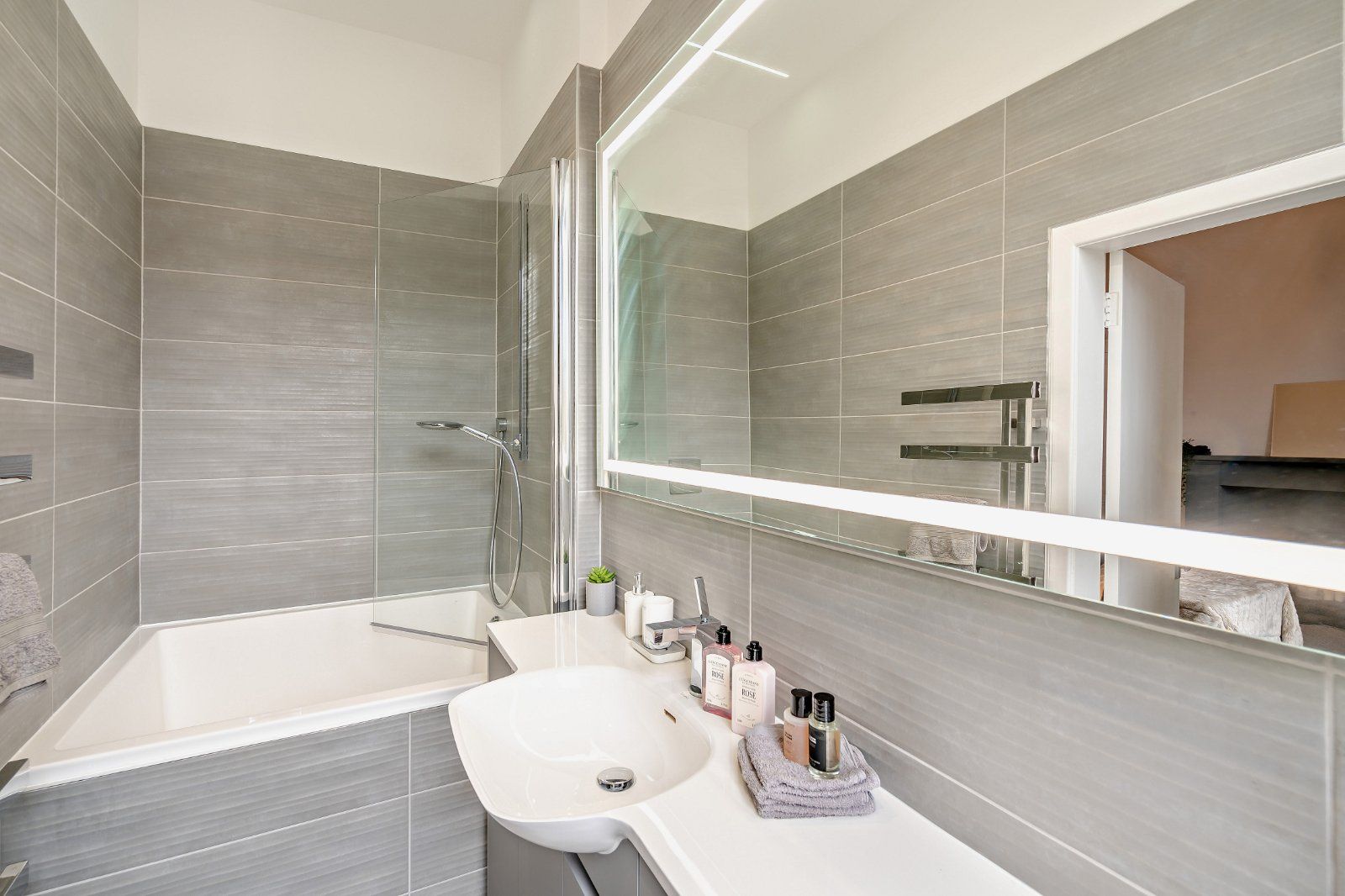 Plunge Bath
