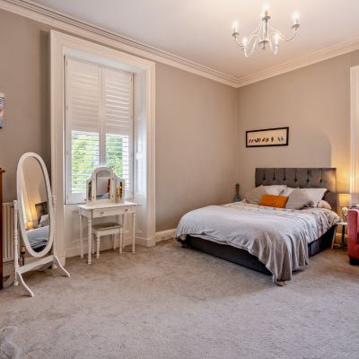 Rear 1st Floor Bed