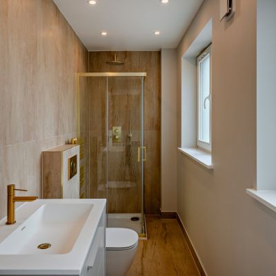 En Suite Shower Room