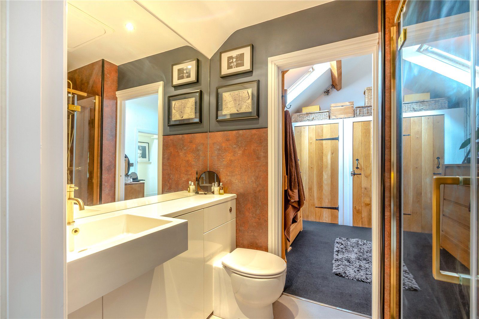 Ensuite