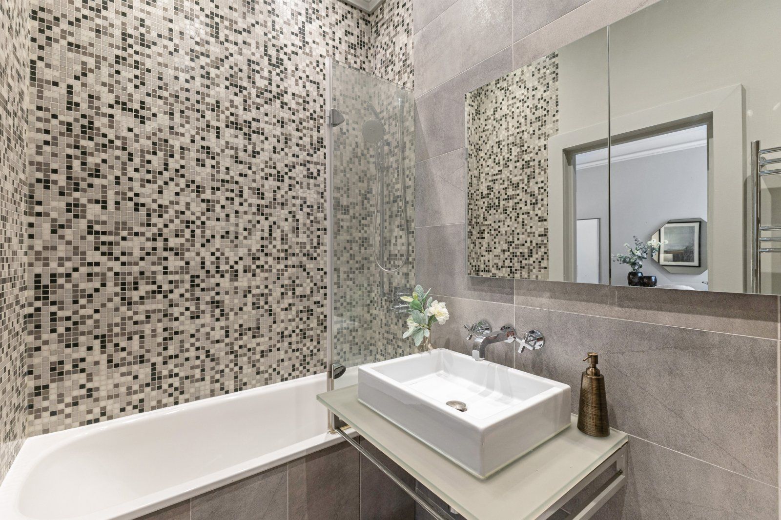 2nd En Suite