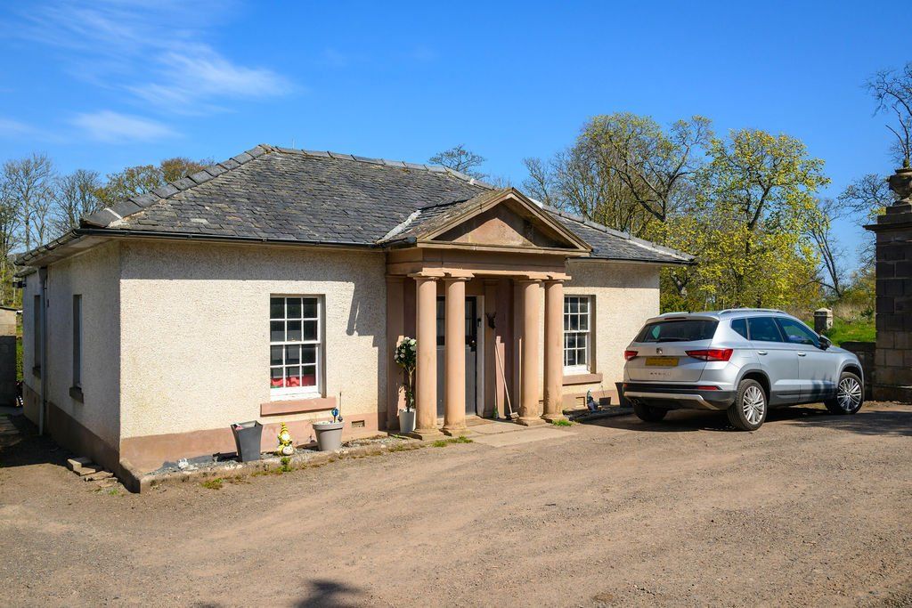 Lodge Cottage