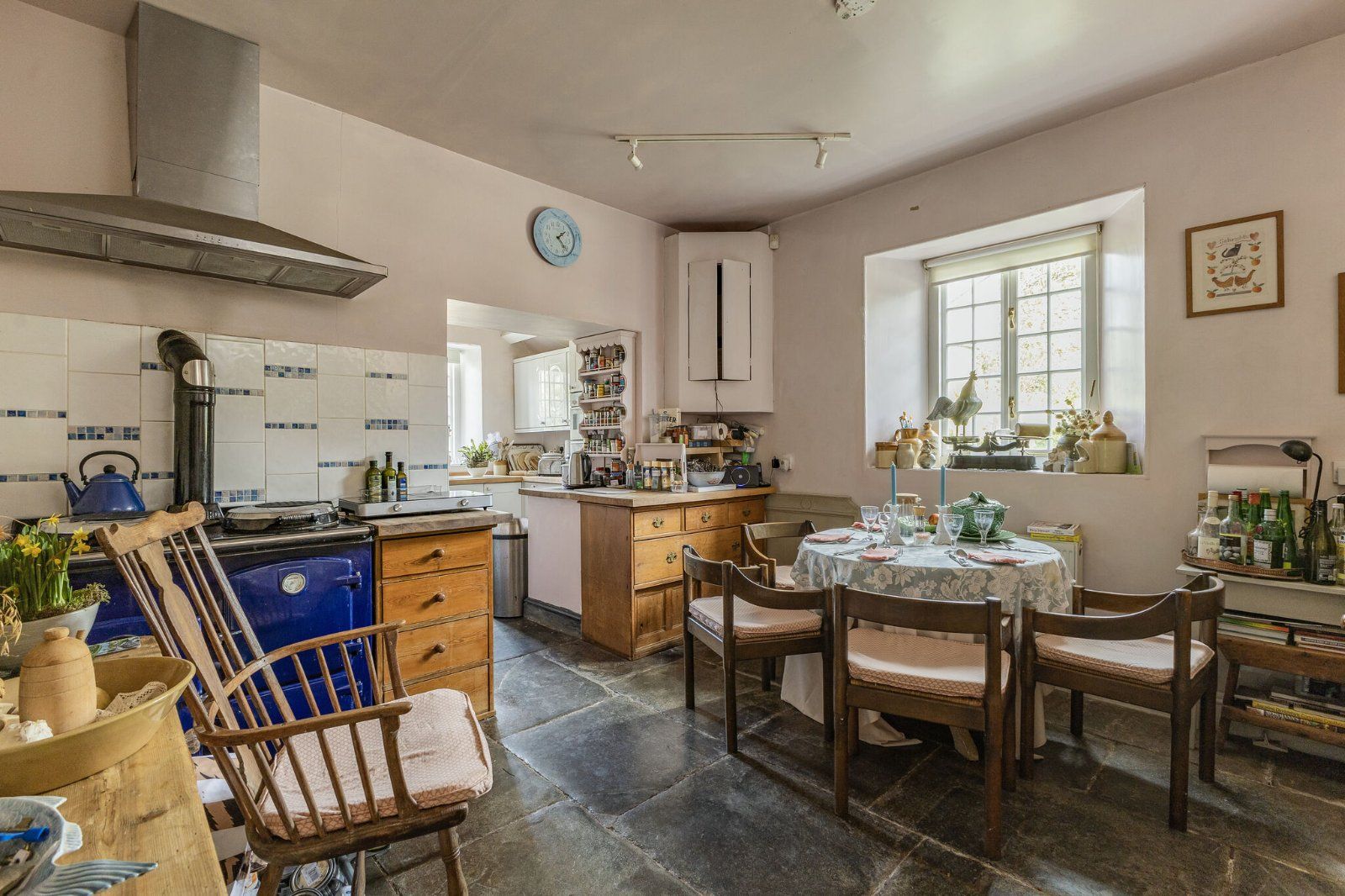 Kitchen & Bkf
