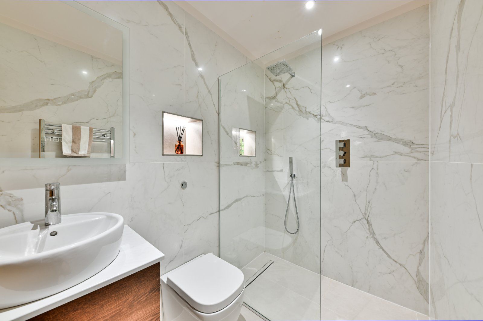 Ensuite Shower Room