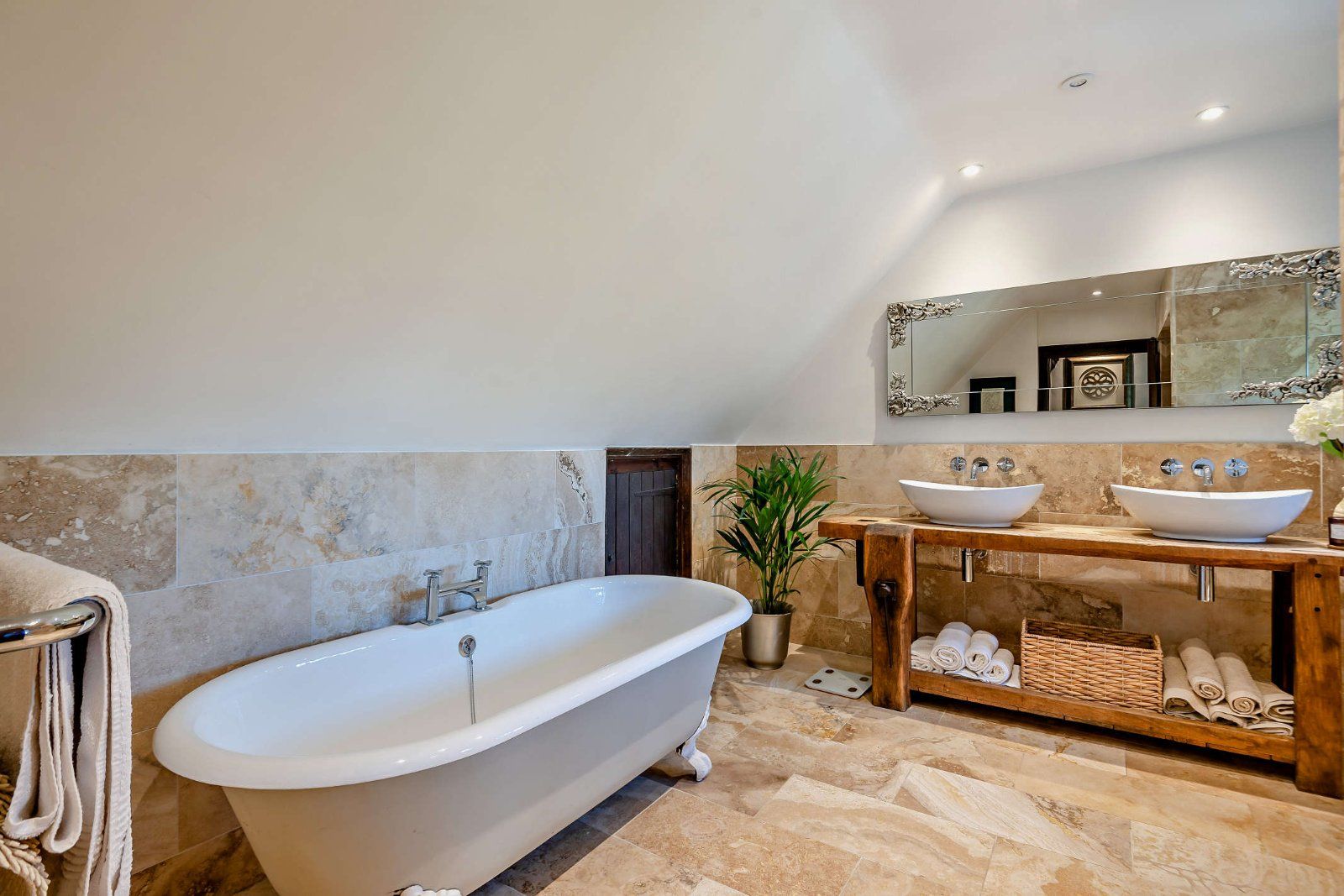 Main Bathroom