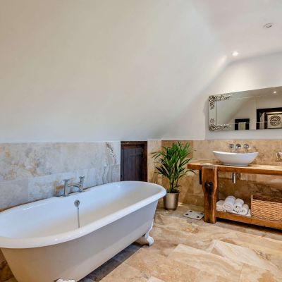 Main Bathroom
