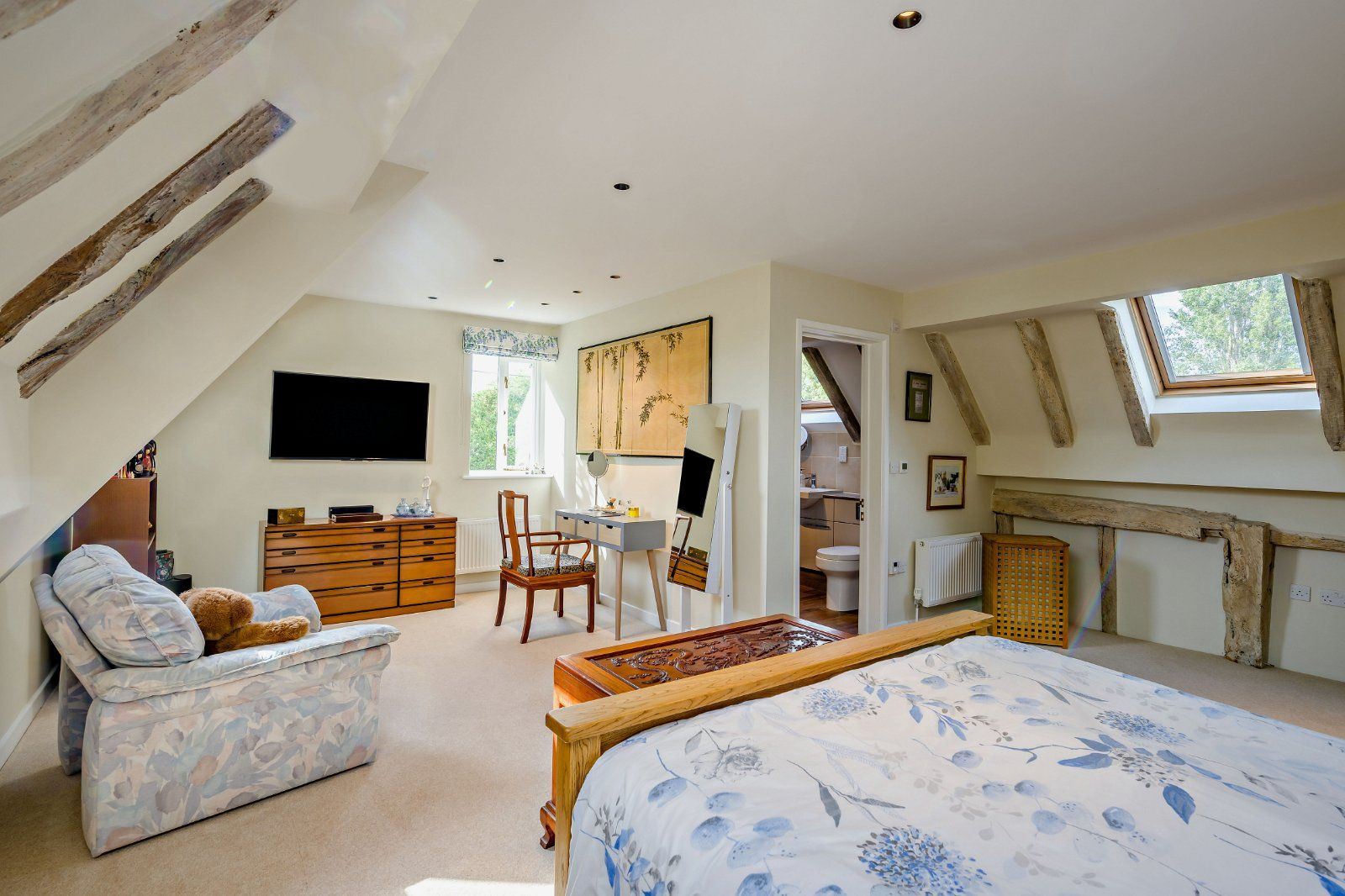 Main Bedroom