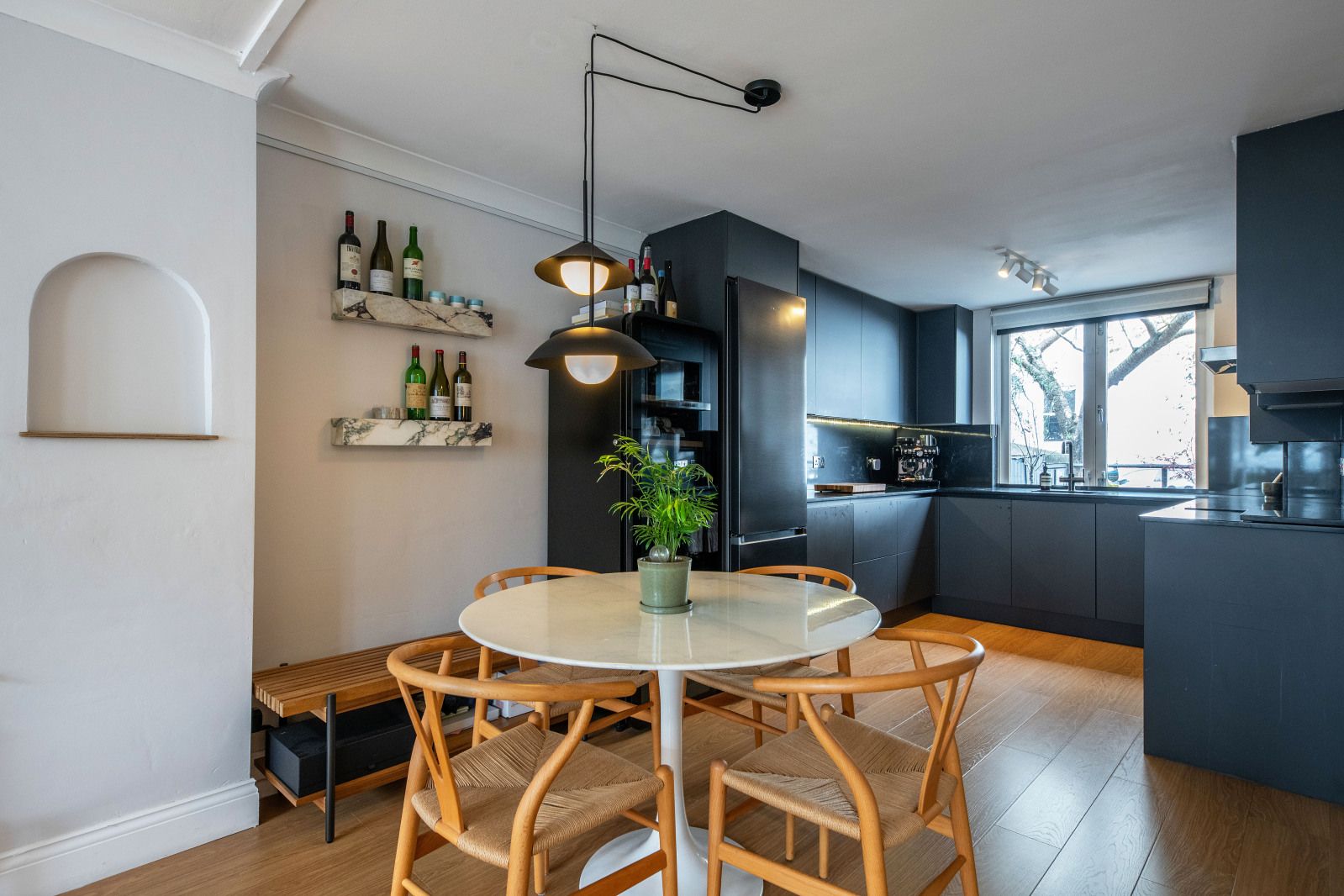 Kitchen/Dining