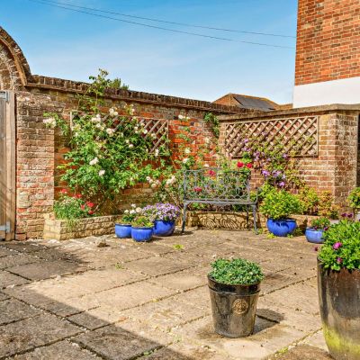 Courtyard Garden