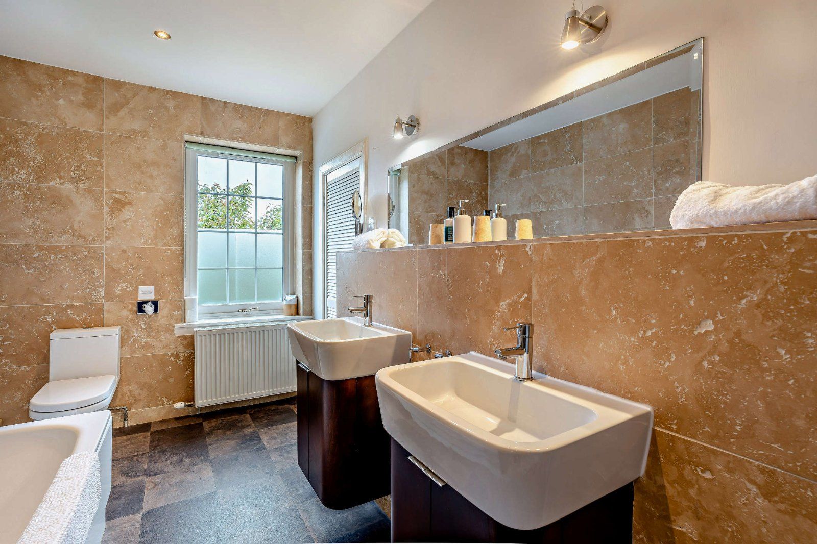 Dual Sinks