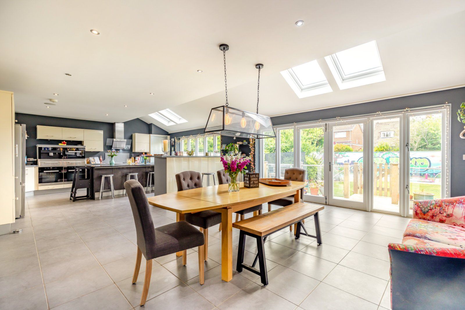 Kitchen/Breakfast Rm