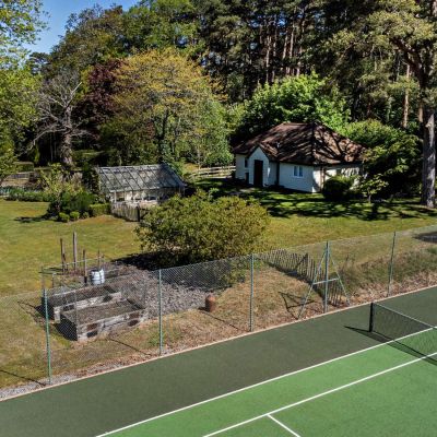 Garden and Court