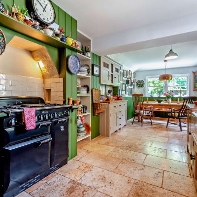 Kitchen/Dining